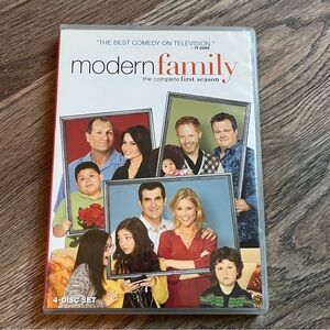 Modern Family: the Complete First Season (DVD) Ed O’Neill Sofia Vergara